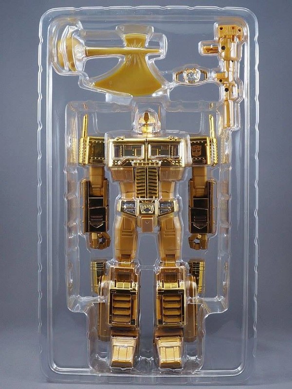 Golden Lagoon MP 10 Convoy New In Hand Images Of Masterpiece Redeco 01 (1 of 27)